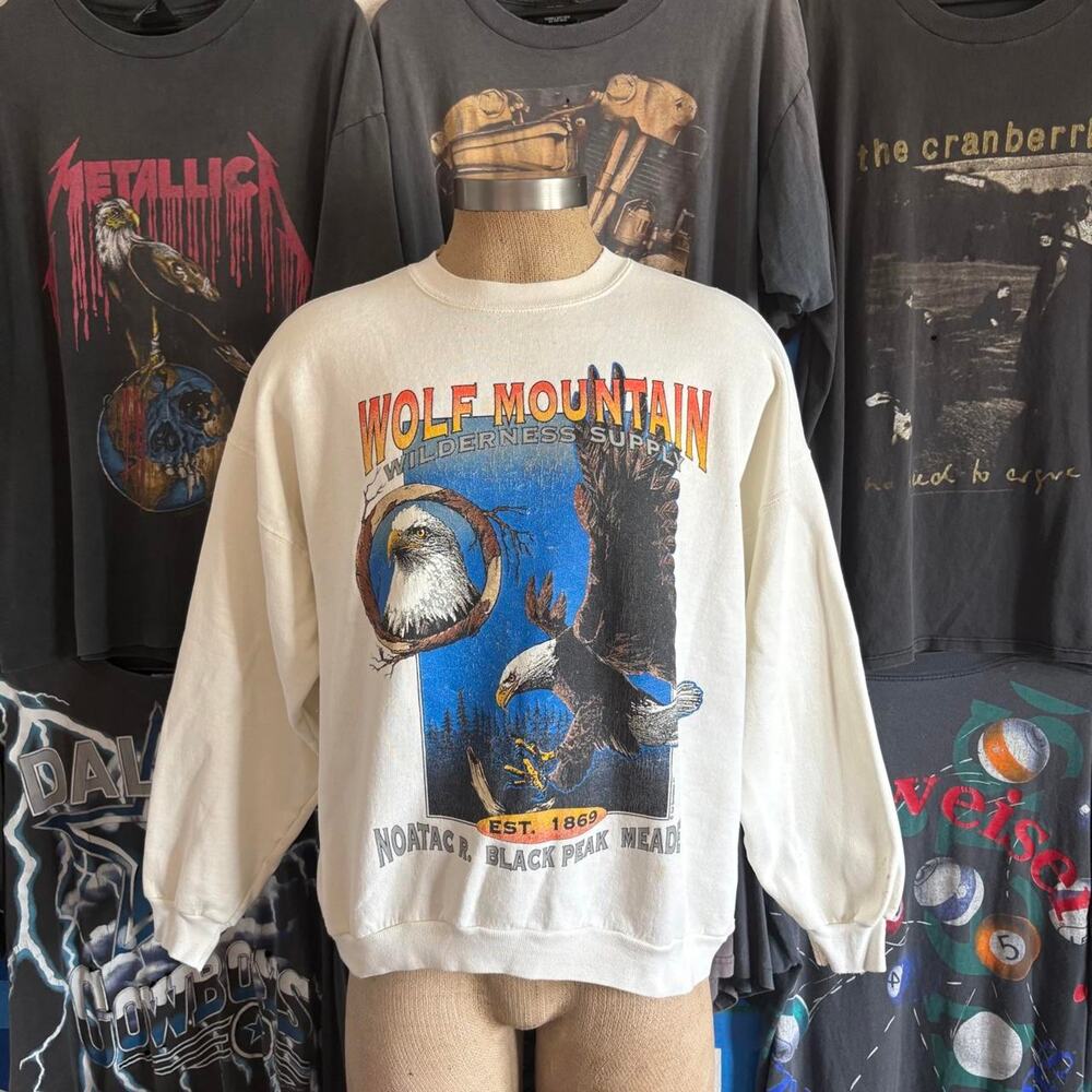 Vintage 1990s Wolf mountain Nature Crewneck